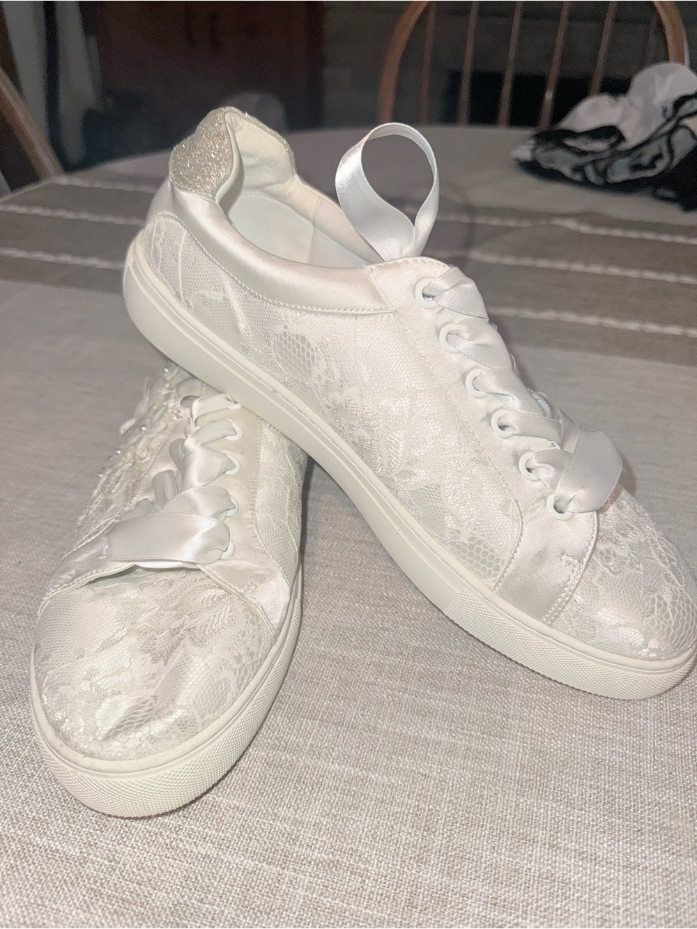 Elegant White Floral Lace Sneakers with Satin Ribbon Laces - Picture 7 of 7